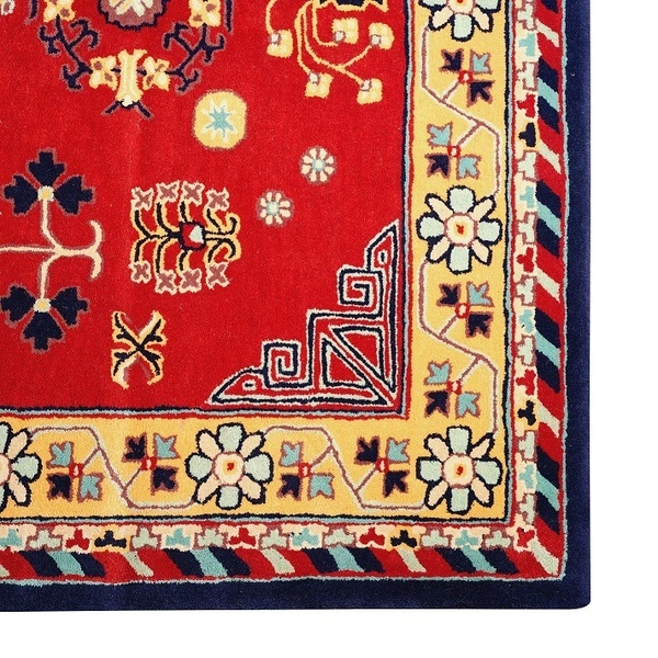 Magic carpets Magic Carpets: Exquisite Floral Design Wool Carpets for Elegant Home Décor - 6 x 8 Feet