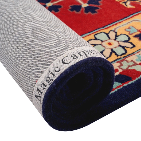 Magic carpets Magic Carpets: Exquisite Floral Design Wool Carpets for Elegant Home Décor - 6 x 8 Feet