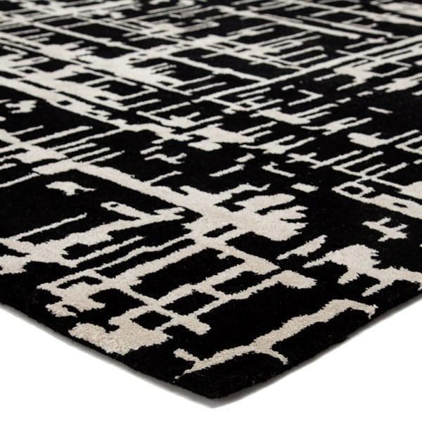 Rugs Shop 3x7, 5x7, 6x8 Feet Motif Rugs – Enhance Your Beautiful Homes with our elegant rugs made of pure wool with anti skid features. - 5x7 Feet, Black