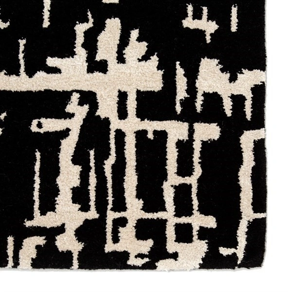 Rugs Shop 3x7, 5x7, 6x8 Feet Motif Rugs – Enhance Your Beautiful Homes with our elegant rugs made of pure wool with anti skid features. - 5x7 Feet, Black