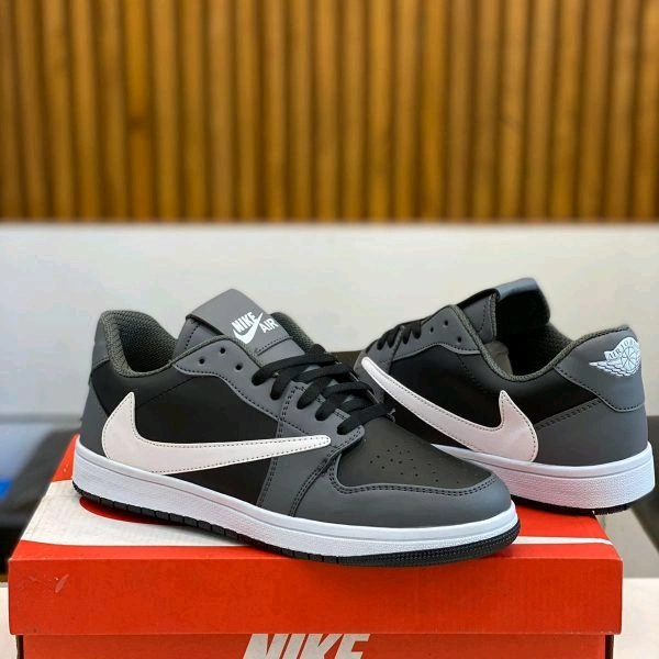Air Jordan Travis Scott X Fragment Low Grey White - Mine Shaft, 8