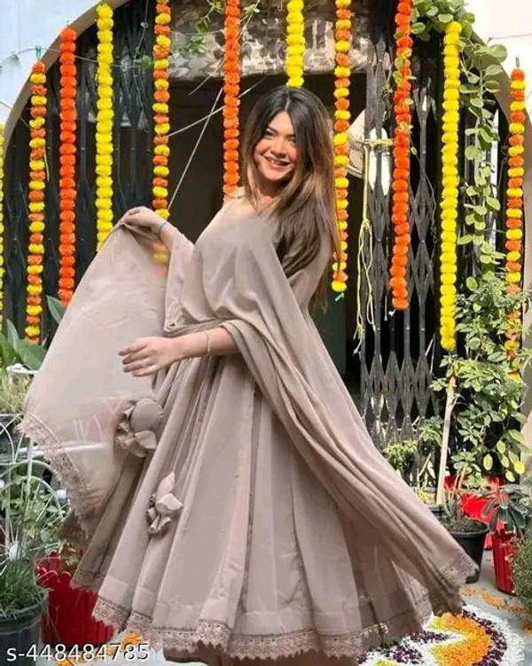 Trendy Western Gowns*
Fabric: Georgette - S