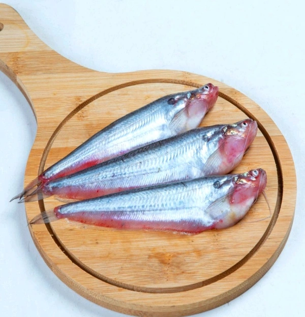 Pabda Fish (Medium) (250-Grams)( 4 - 5 Pcs )Cut & Clean