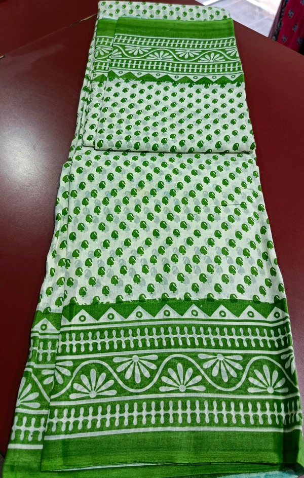 Mul Mul Cutton Saree - Red