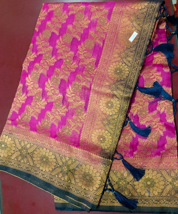 Oranga Silk Saree - Magenta / Fuchsia