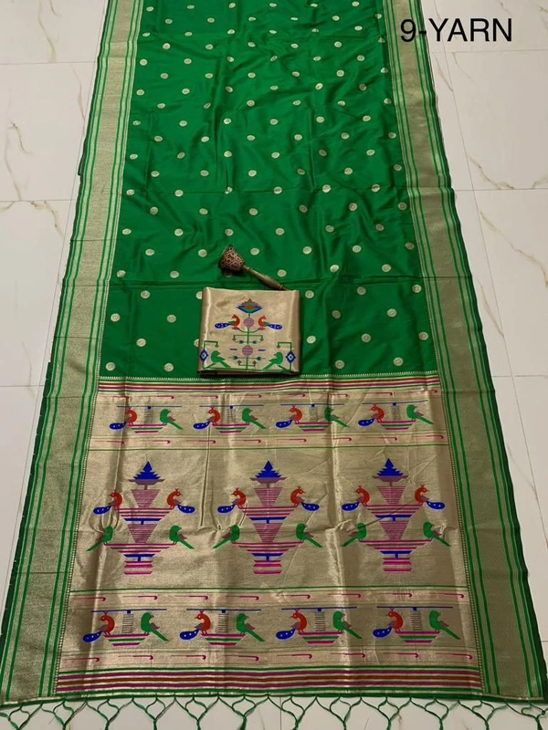 "9 Yard Pure Kanchivaram Pathani Silk Saree � Original Zari, Peacock Design, Minakari Border & Brocket Blouse" - 9 mt, green