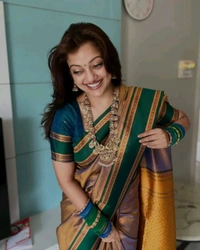 Narayan Border  Soft Silk Sarees Premium Two Tone Fabric Saree ✨