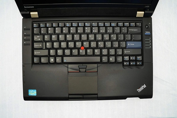 CORE I3- 2ND GEN- ( Refurbished ) Intel Core I3 Processor/ Ram 4GB / Harddisk 500 GB Sata/ Screen 14.1" LED/ Wifi/ Spk/ Win 7/ Win 10 Pro/ Adapter