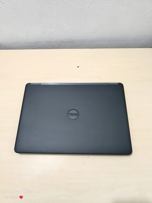 CORE I5- 5TH GEN- DELL LATITUDE E5450- ( refurbished ) Intel Core I5/ Ram 8GB / SSD 256 GB/ Screen 14.1" HD LED/ Wifi/ Webcam / Spk/ Slim/ Win 10 Pro+Ms Office .
