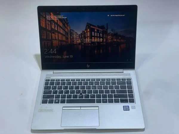  SKU-0481/ CORE I5/ Hp Elitebook 840 G5 / Business Series Laptop/ (CORE I5/ 8th Gen / 8 GB RAM / 256 GB SSD / Webcam/14'' HD LED / Win 10/11 Pro Pre-Installed + MS Office/ Adapter( Refurb )