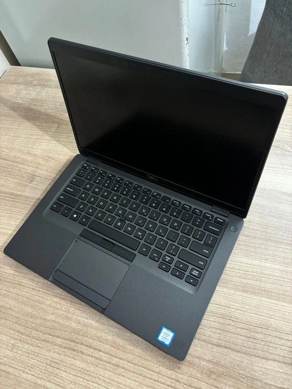 CORE I5- 8TH GEN- DELL LATITUDE E5400- (Refurbished) 14.1"  inches Intel Core I5 ,8 GB RAM, 256 GB SSD, Windows 10 Pro/MS Office - 