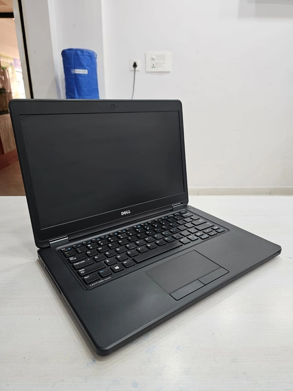 CORE I5- 5TH GEN- DELL LATITUDE E5450- ( refurbished ) Intel Core I5/ Ram 8GB / SSD 256 GB/ Screen 14.1" HD LED/ Wifi/ Webcam / Spk/ Slim/ Win 10 Pro+Ms Office .