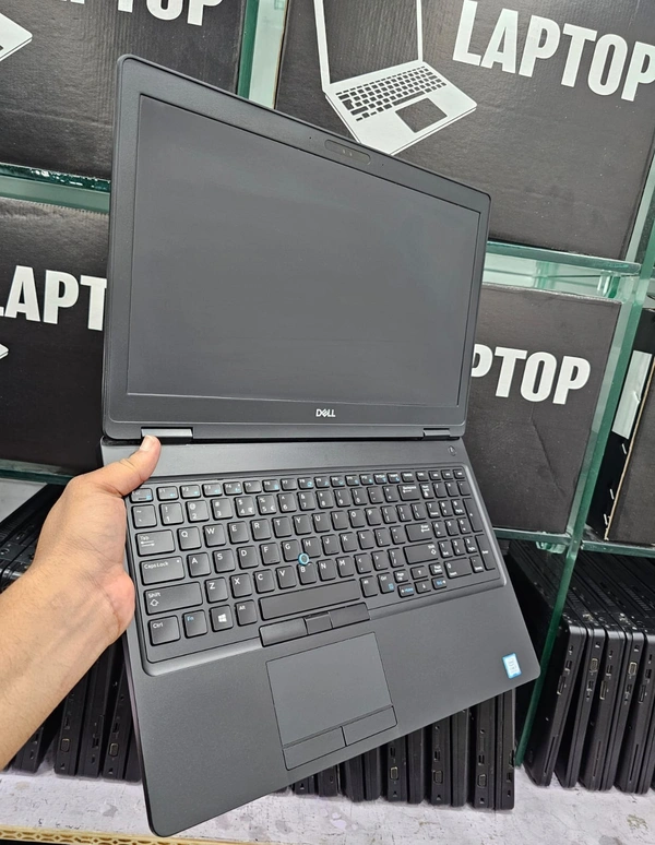 SKU-0451/ CORE I7/ DELL PRECISION 3520 / 2GB NVIDIA GRAPHICS / Business Series Laptop/ (CORE I7/ 8GB/ 256GB SSD/ HD Webcam/15.6'' HD LED / Win 10/11 Pro Installed + MS Office/ Adapter/ (Refurbished)