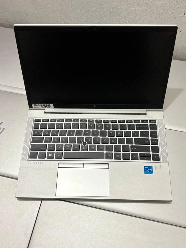 SKU-0460/ CORE I5/ Hp Elitebook 840 G8 / Business Series Laptop/ (CORE I5/ 11th Gen / 8GB/ 256GB SSD/ Webcam/14'' HD LED / Win 10/11 Pro Pre-Installed + MS Office/ Adapter( Refurb )
