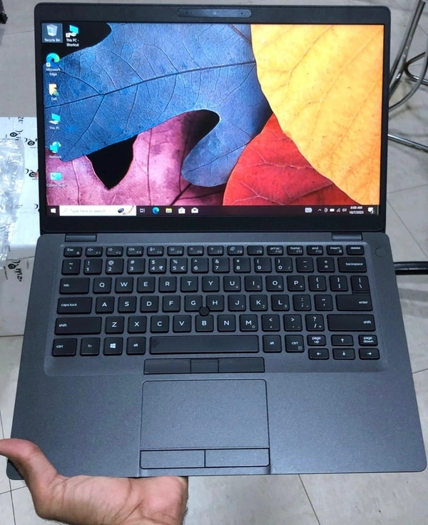 SKU-0521/ CORE I5/  DELL LATITUDE E7400/ 14.1"  inches Intel Core I5 ,8 GB RAM, 256 GB SSD, 14.1" FHD/ WIFI/ WEBCAM Windows 10 Pro/MS Office - 