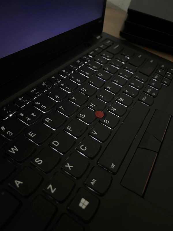 SKU-0505/ Lenovo ThinkPad T480/  8th Gen-  Intel Core i7 Processor / Thin & Light FHD (8 GB DDR4 RAM/256 GB SSD/14" (35.6 cm) FHD/Windows 10/MS Office/WiFi/Bluetooth 4.1/Webcam/Intel Graphics) Import New Condition( Refurb ...)