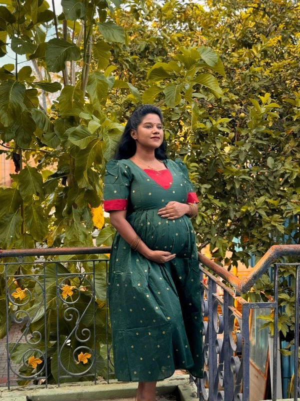 Niharika-Silk Feeding Wear - Palm Green, M
