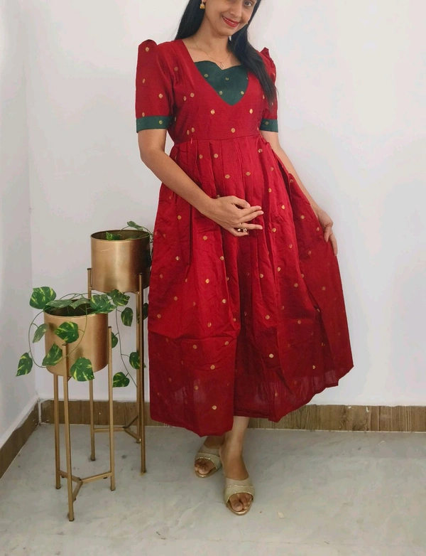 Sindhoor Red-Silk Feeding Wear - Guardsman Red, L