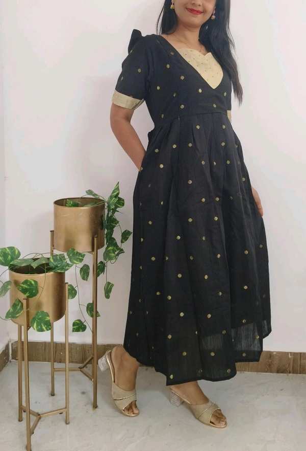 Black Pearl -Silk Feeding Wear - Black, Xxl