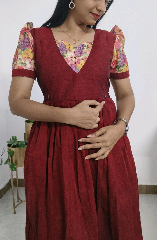Crimson-Cotton Feeding Kurti - Maroon, L