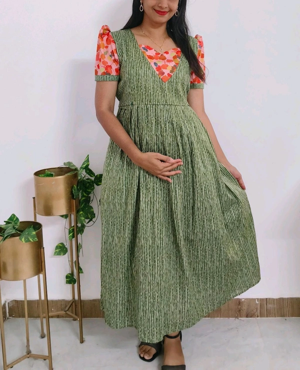 Green Cotton-Feeding Kurti - M