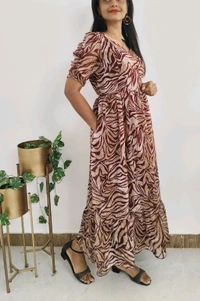 Safari Stripe-Georgette Maternity Maxi - L