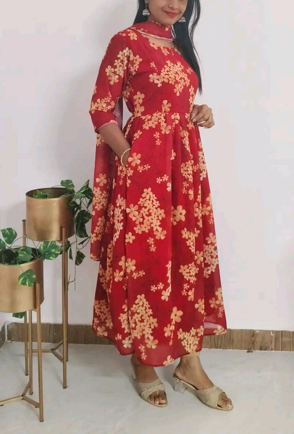 Red Blossom -Feeding Kurti With Shawl - L, Red