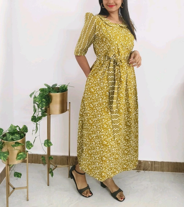 Cotton Feeding Kurti - S