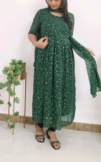 Green-Feeding Kurti With Shawl - Green Pea, L