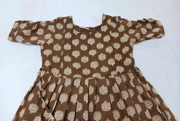 Brown-Cotton Feeding Kurti - Cinnamon, M