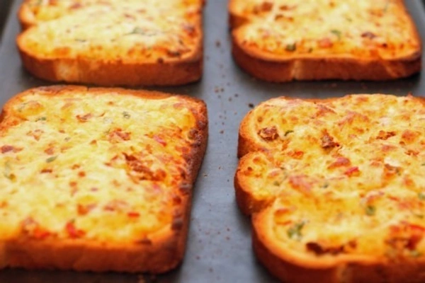 7th heaven Open Italian Cheese Toast