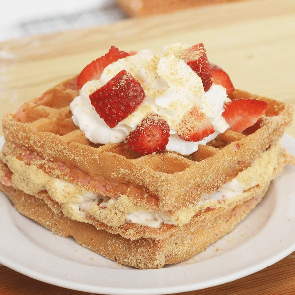 7th heaven Strawberry Cream Cheese