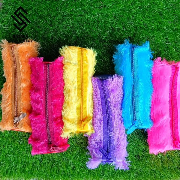 Furr Pouch