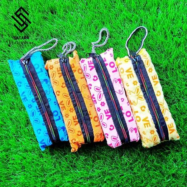 Pouch SS26
