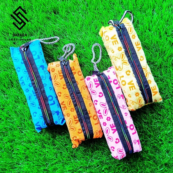 Pouch SS26