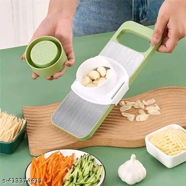 4 In 1 Vegetable Grater. With Free Delivery 