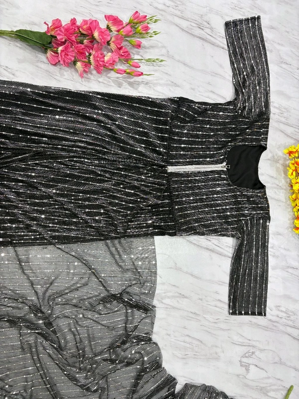Zip and Go Saree 2 minute ready 
1499 Rs / Free shipping  - M