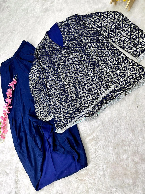 Presenting Party Wear Style For the Upcoming Season* - M 38