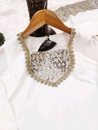 👗 Top Fabric:- Heavy French Creap With Real Mirror Work With Fancy Lace In Neck With Slvees button  - M