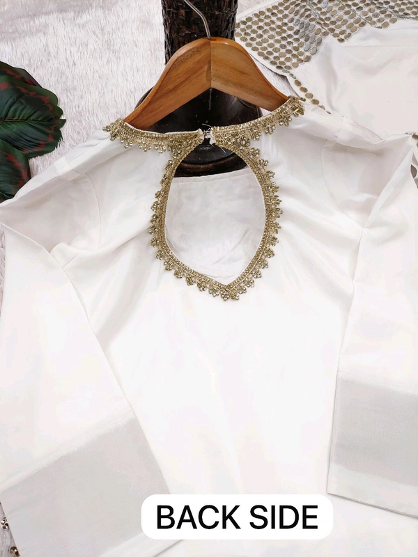 👗 Top Fabric:- Heavy French Creap With Real Mirror Work With Fancy Lace In Neck With Slvees button  - M