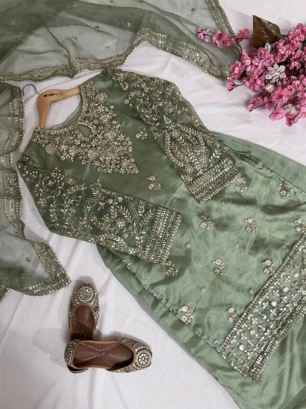 ❤️💐*ENHANCE THE BEAUTY OF YOUR WARDROBE WITH THIS NEWLY LAUNCHED KURTI-PLAZZO SET*💐❤️ - Xl