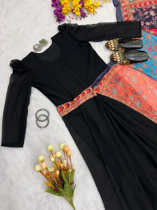 😍Presenting A New Trending Zip Nd Go Saree* - M 38