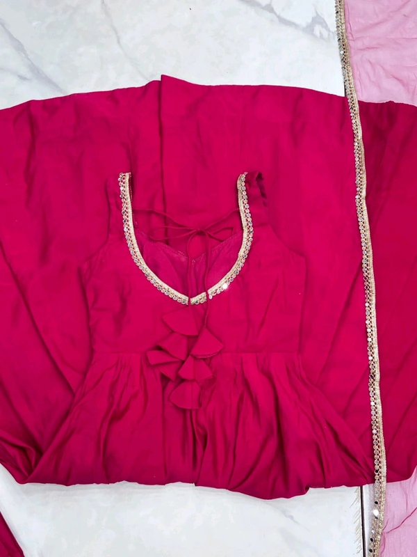 "*Registered Tm Patented By Owner*
*This Colourfull & Fresh Look Outfit Is Perfect For Upcoming Festivities And Weddings Which Provides You More Comfort And Style* - Xs-34
