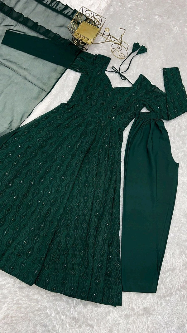 Georgette fabric Anarkali suit set for the upcoming festivities and wedding season *
*FULLY FLAIR KALI PATTERN AND CANVAS PATTA WITH DUPPTA SET,PENT READY TO - S-36