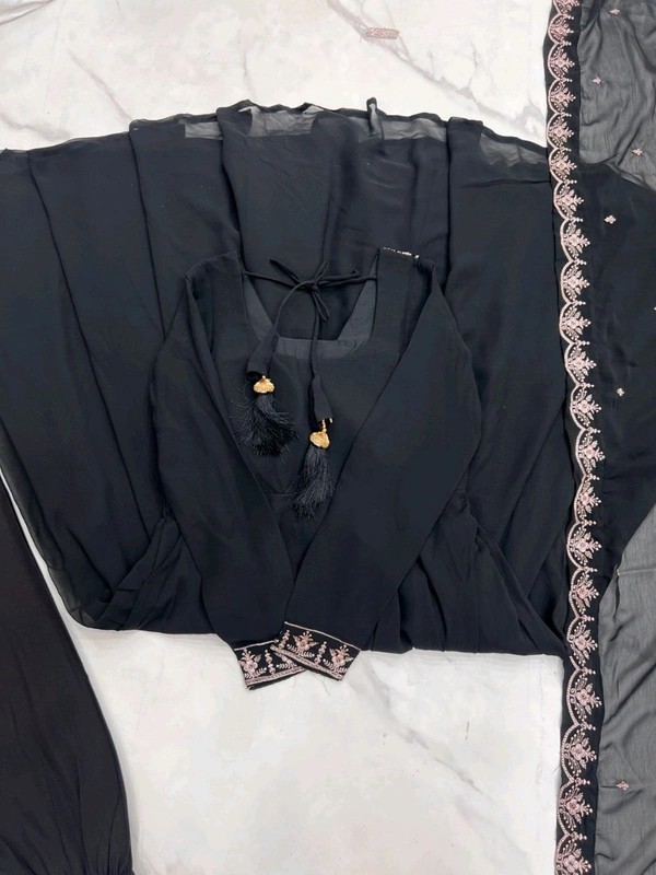 *Presenting New High End Level Up Quality This Lightweight & Colourfull Outfit Is Perfect For - S 36