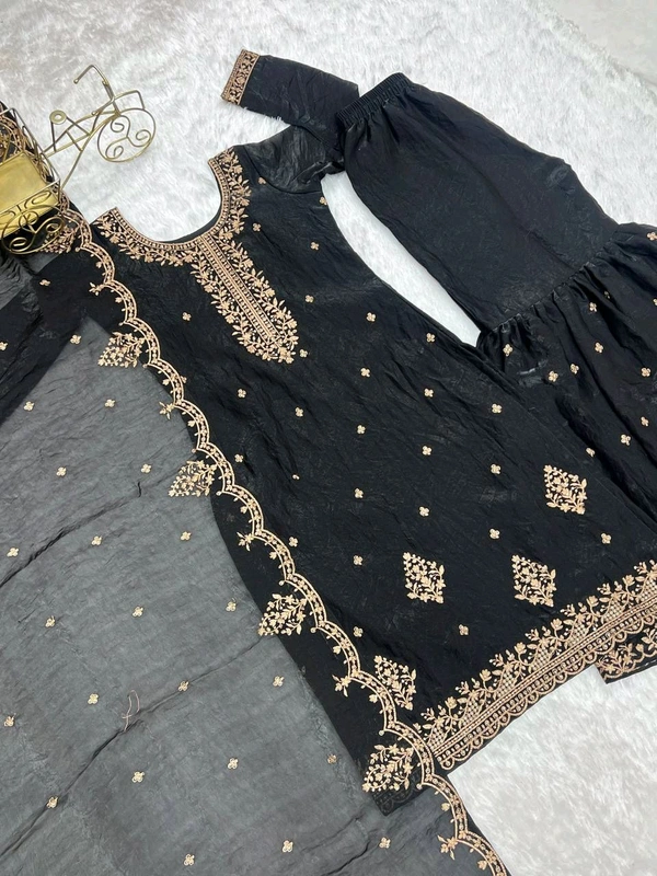 *This Colourfull & Fresh Look Outfit Is Perfect For Upcoming Festivities And Weddings Which Provides You More Comfort And Style* - Xs 34