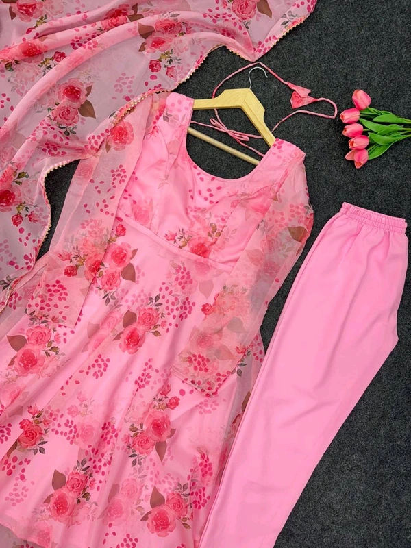 This Colourfull Lightweight & Fresh Look Outfit Is Perfect For Upcoming Festivities And Weddings Which Provides You More Comfort And Style* - Xxl-44