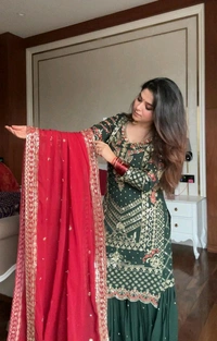 💕Elegance never goes out of style 💕💫
*REAL MODLING OF SARARA PAIR FROM LOOMEERA❤️*  - Xxl