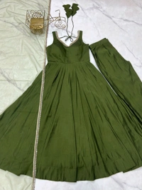 Upcoming Festivities And Weddings Which Provides You More Comfort And Style*
*Pure Romansilk Chanderi Fabric Fully Flair - Xs -34
