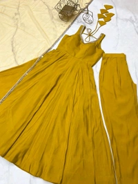 *This colourfull & fresh Haldi Mehendi Special  - Xs